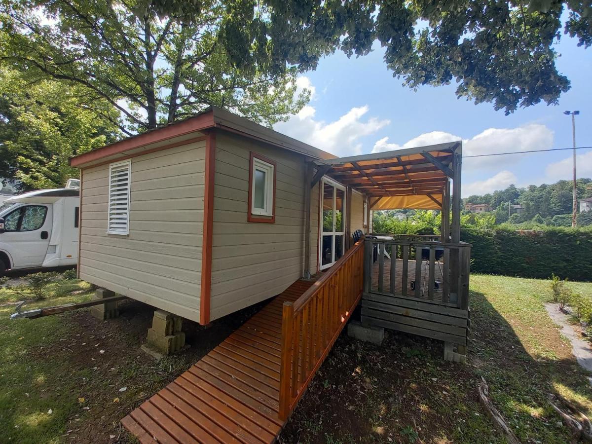Camping De Rouergue Villefranche-de-Rouergue Dış mekan fotoğraf