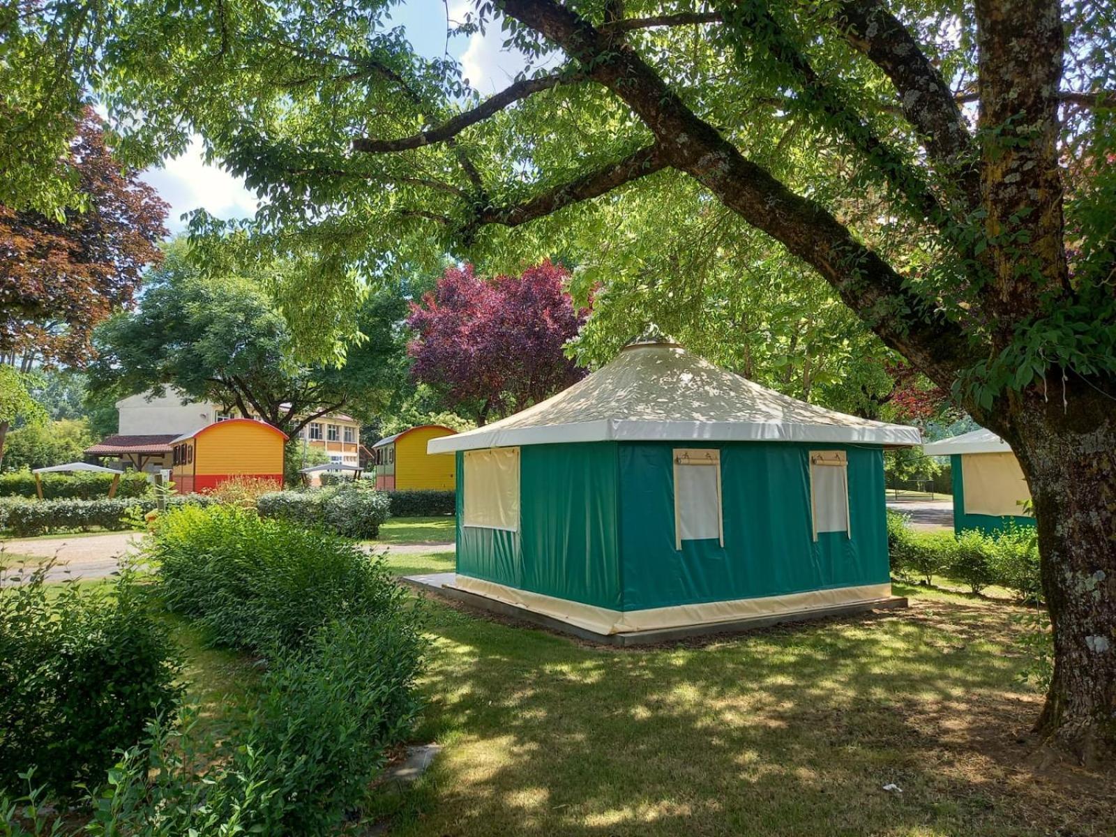 Camping De Rouergue Villefranche-de-Rouergue Dış mekan fotoğraf