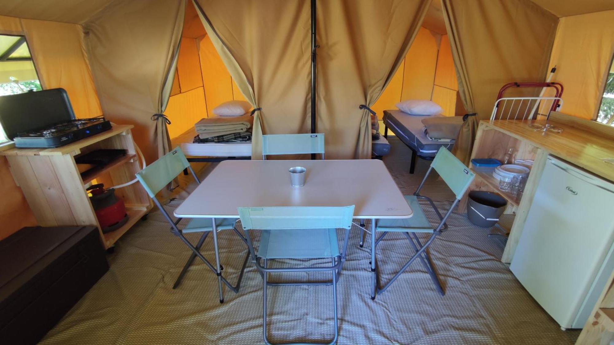 Camping De Rouergue Villefranche-de-Rouergue Dış mekan fotoğraf